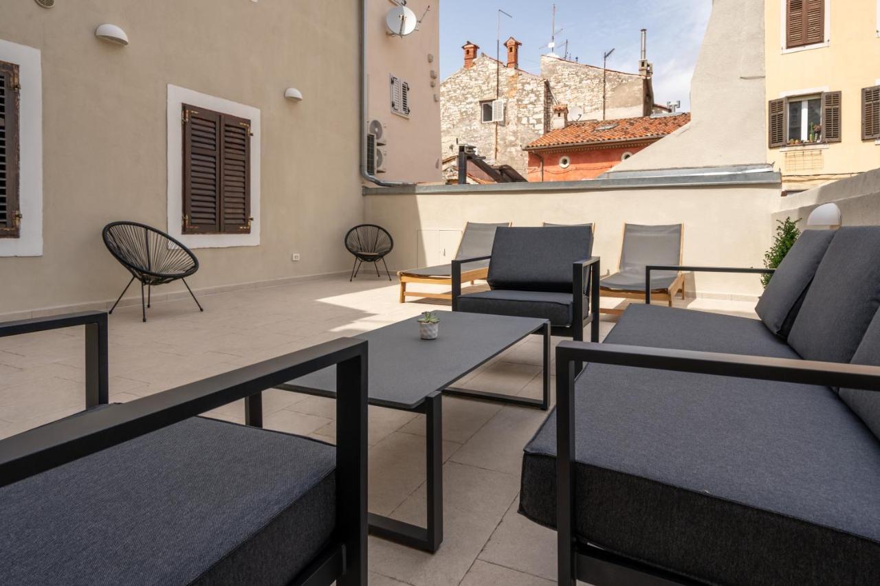 Aaa Apartments & Rooms Pula Exterior photo