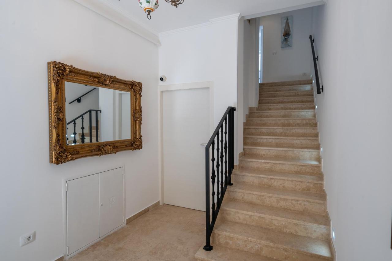 Aaa Apartments & Rooms Pula Exterior photo