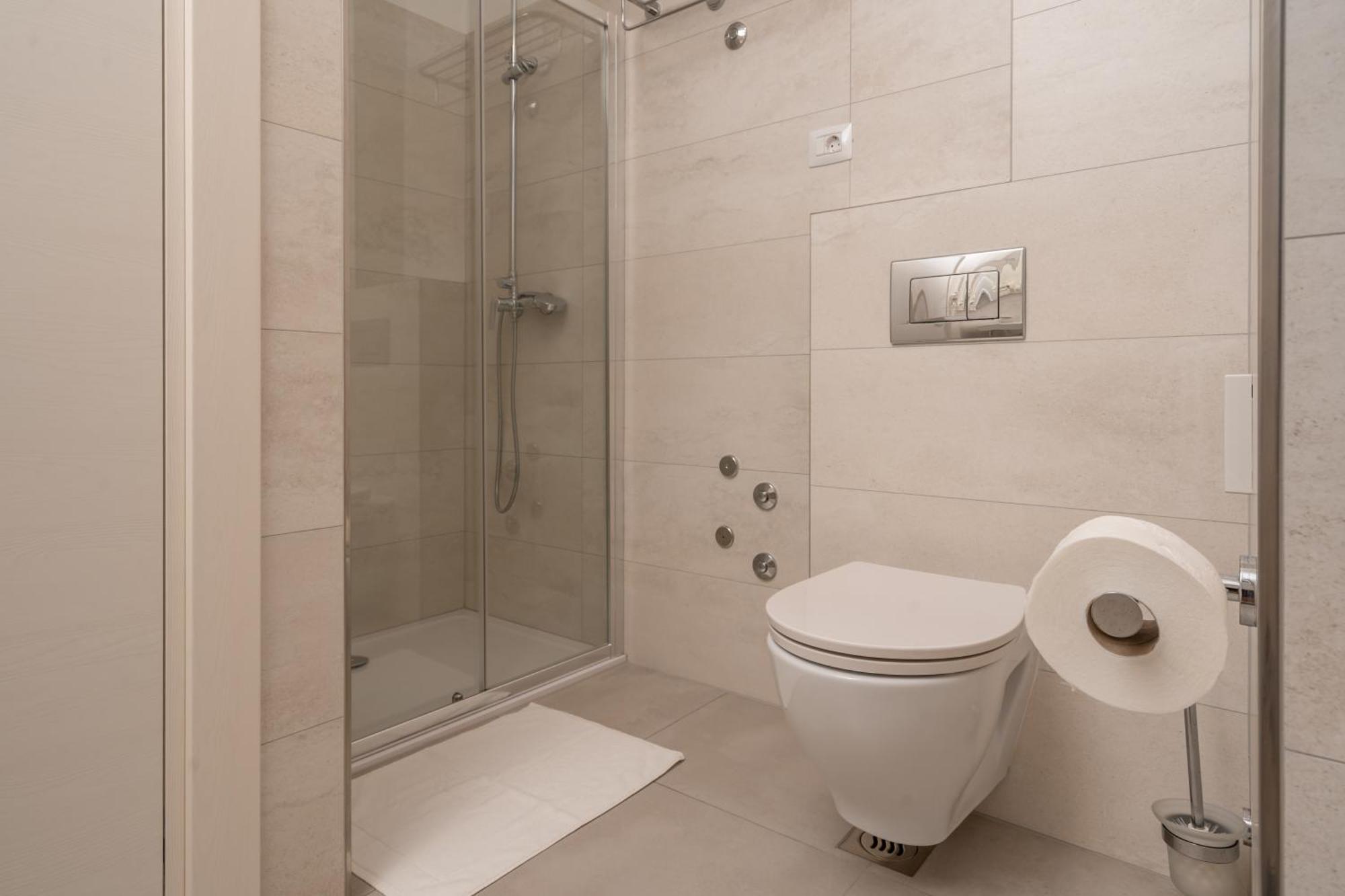Aaa Apartments & Rooms Pula Exterior photo